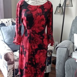 Elegant Red Floral Long Sleeve Dress